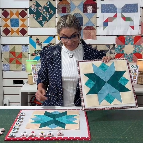 Conjunto das três Bases Organizadoras quadradas Roberta Luz de 25/35/45cm